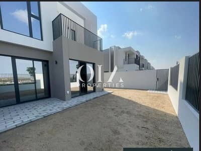 Contemporary 4BR Villa | Huge Open Layout