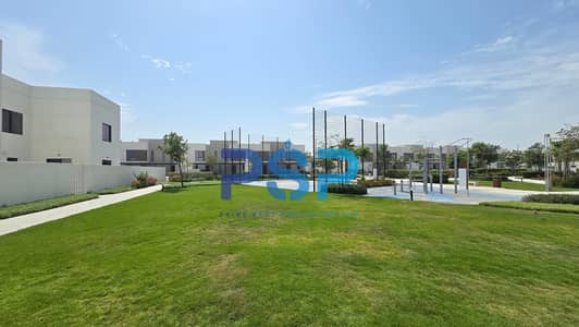 雅斯岛， 阿布扎比 2 卧室联排别墅待租 - park 2. jpg