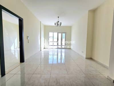I Spacious Apartment I Bright Layout I With Large Balcony I