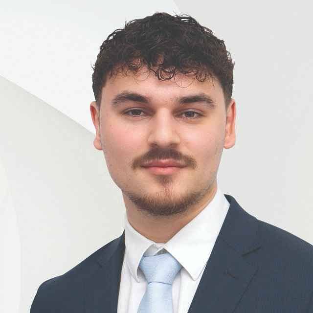 David Farhangui