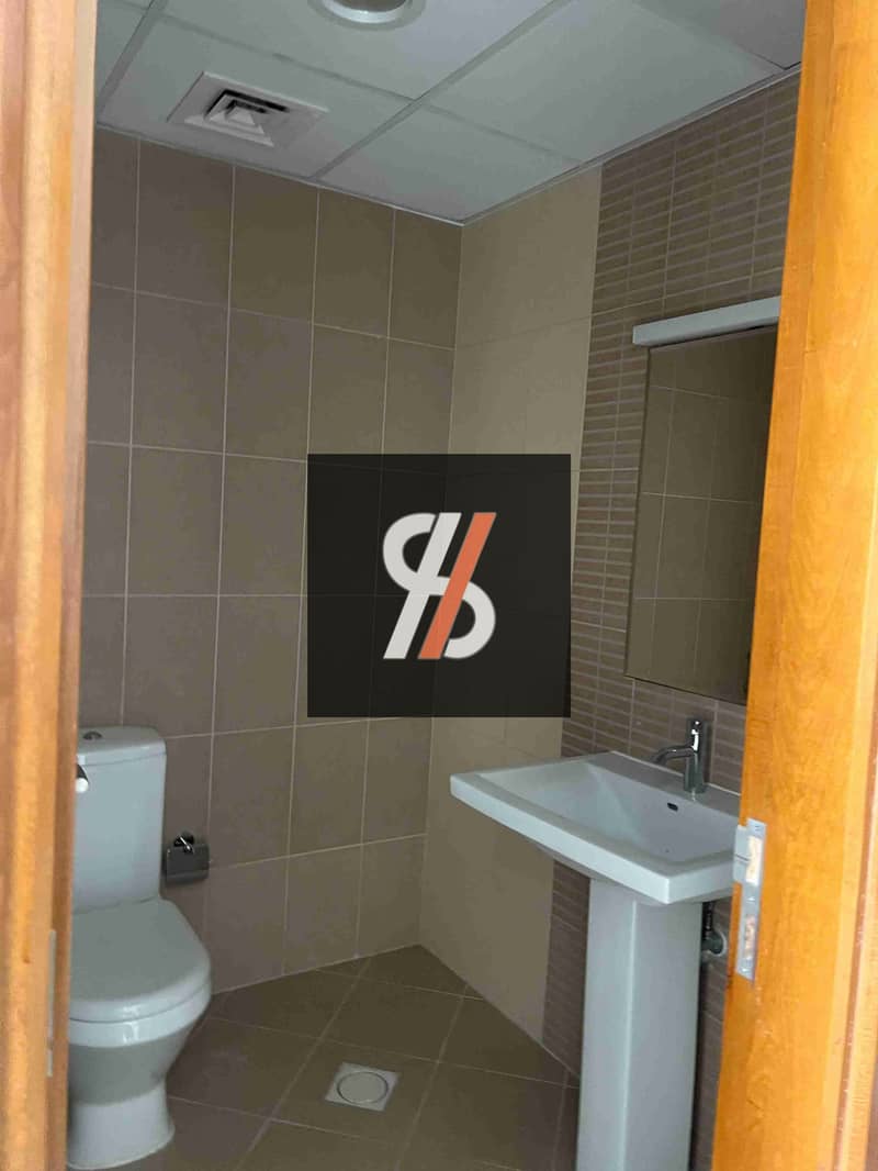 5 1000125780. jpg
