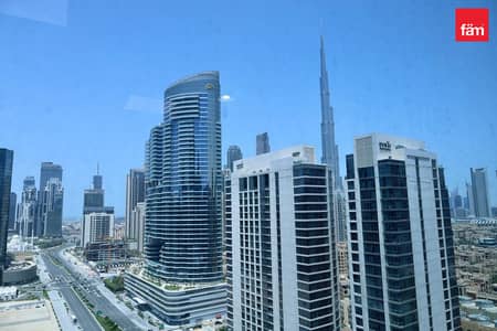 Office for Sale in Business Bay, Dubai - Half-Floor | Prestigious Address | Proven Returns
