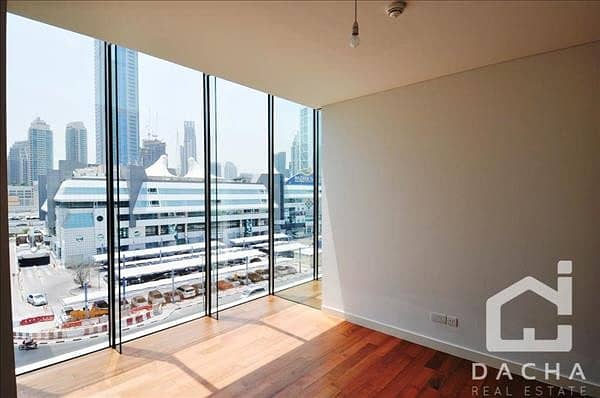 BRAND NEW 1 BR with Unique Glass Ceiling