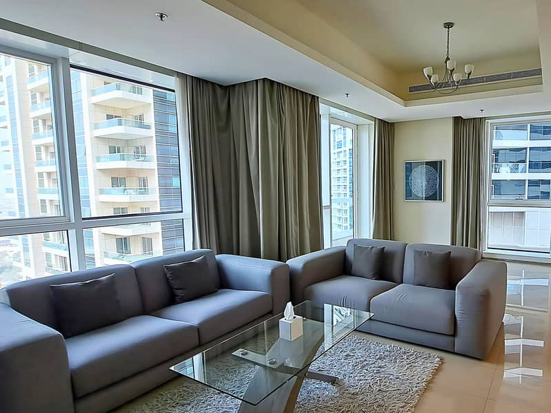 2 lounge2. jpg