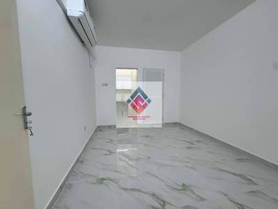 Studio for Rent in Al Shahama, Abu Dhabi - 3oBcg0AEEocOFAHKXDRu18MZ4jpyR7QgyFvyNAs4