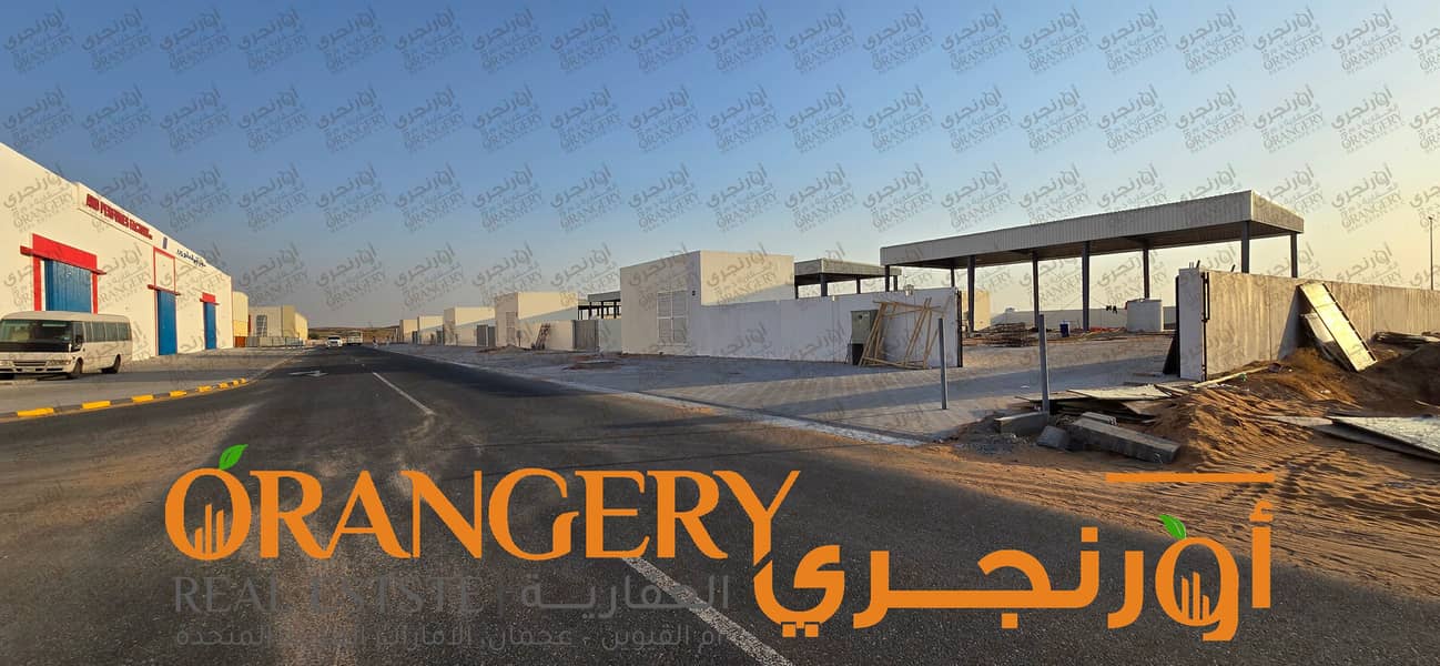 3 ORANGERY_YARD_15. png