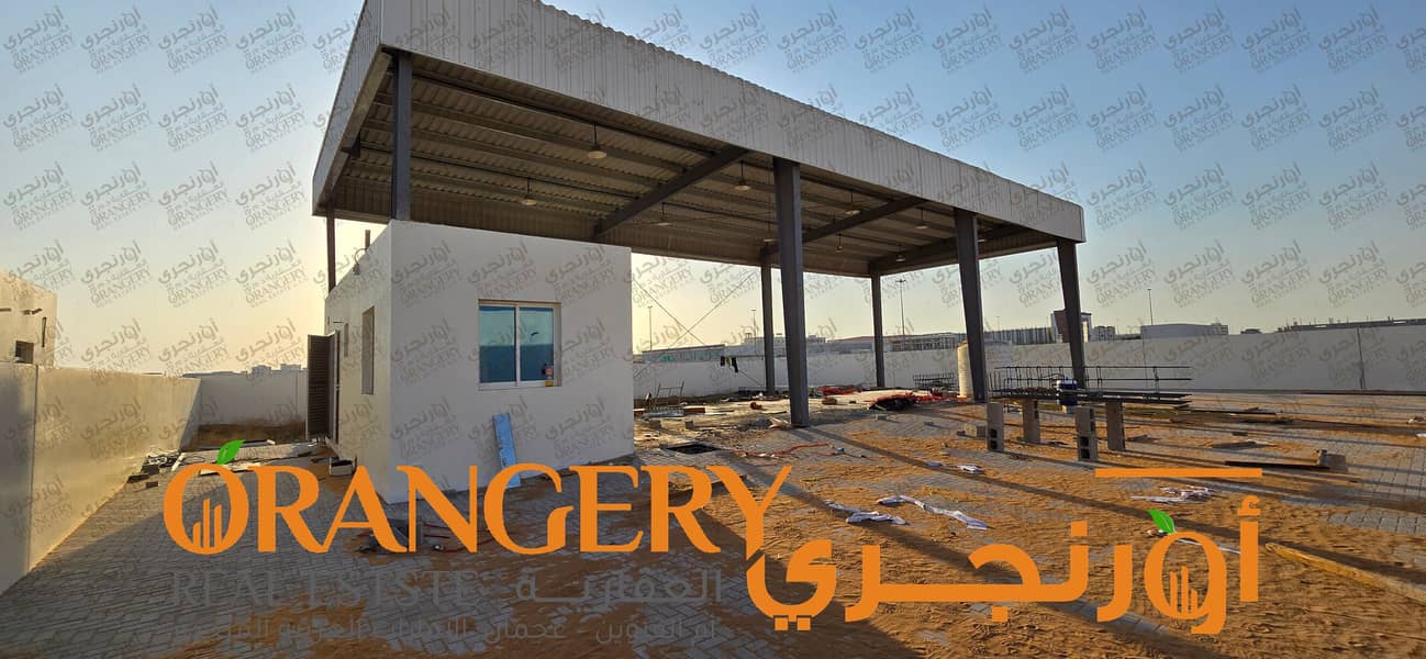 17 ORANGERY_YARD_17. png