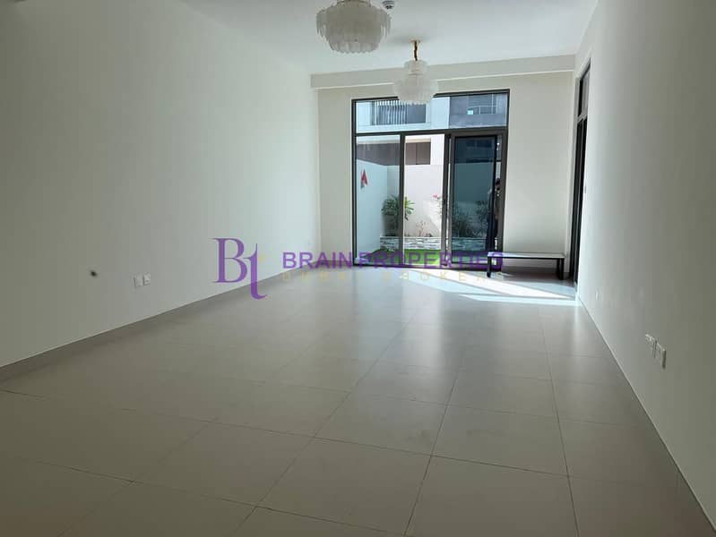 4 3-bedroom-villa-in-dubai-south-spacious (21). jpg