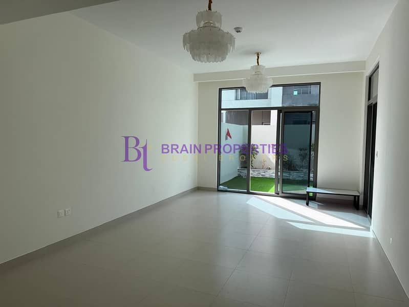 23 3-bedroom-villa-in-dubai-south-spacious (22). jpg