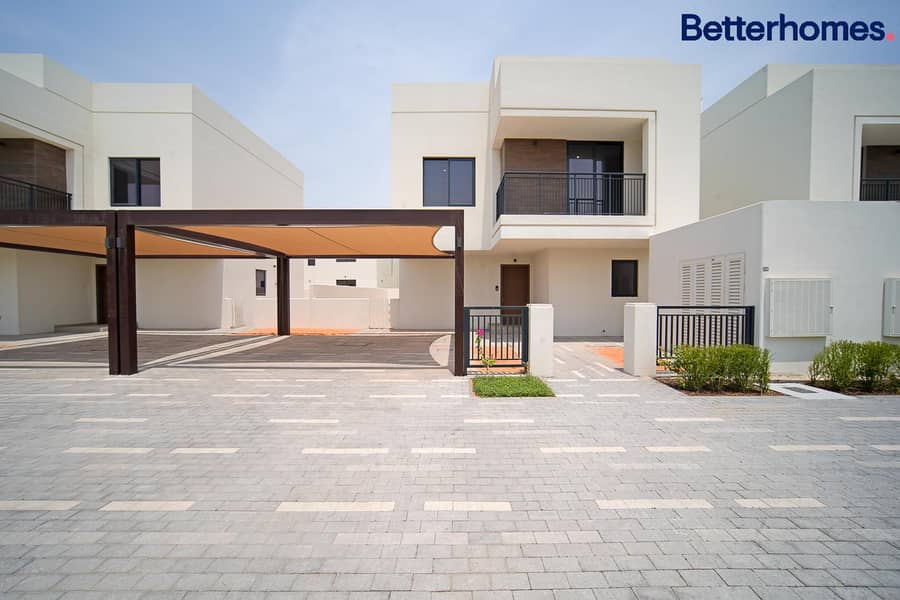 Next To Entrance | Brand New | Ideal Family Home Next To Entrance | Brand New | Ideal Family Home