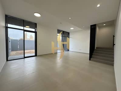4 Bedroom Townhouse for Sale in Tilal City, Sharjah - photo_5850199538730649652_y. jpg