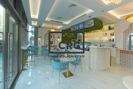 Shop for Rent in Dubai Marina, Dubai - Facing Road | Great Visibility | High Footfall