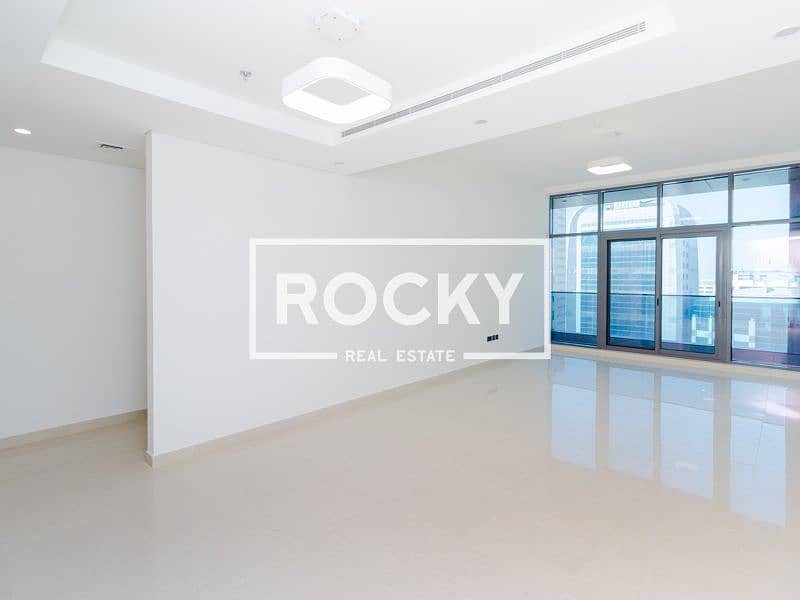 4 Rocky Real Estate - Al Rigga - Al Marfa Tower - Apartment (3 of 26). JPG