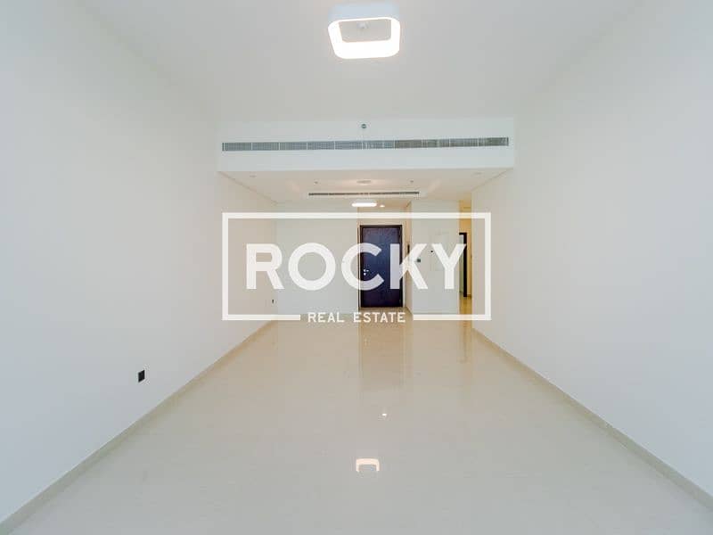 5 Rocky Real Estate - Al Rigga - Al Marfa Tower - Apartment (4 of 26). JPG