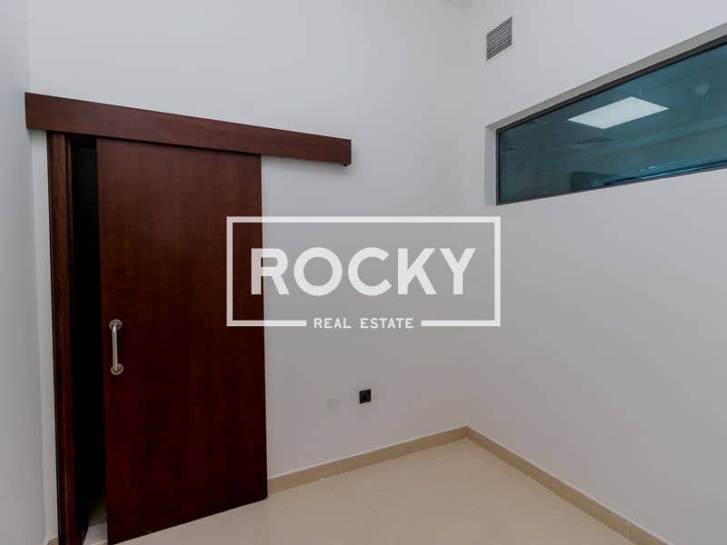 16 Rocky Real Estate - Al Rigga - Al Marfa Tower - Apartment (22 of 26). JPG