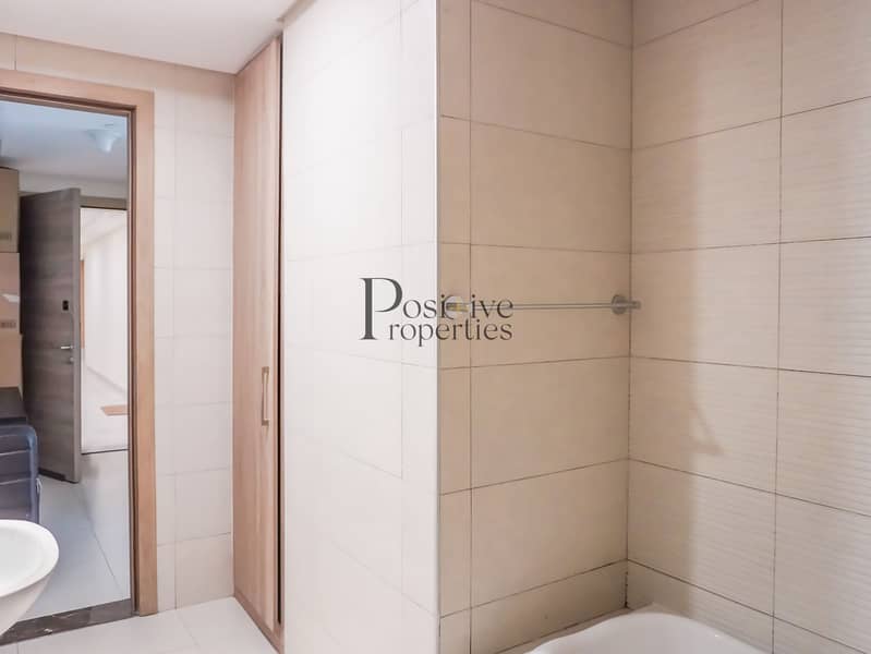 Modern | Fully Furnished | Spacious Modern | Fully Furnished | Spacious