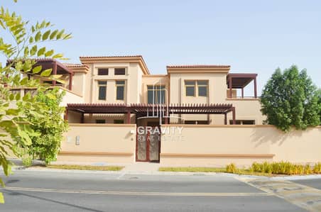 HOT DEAL! Exclusive and Big 6BR Villa in Golf Gardens HOT DEAL! Exclusive and Big 6BR Villa in Golf Gardens