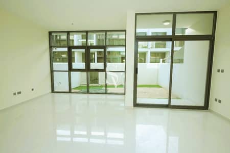Negotiable | Middle 3BR + Maids | R2M14