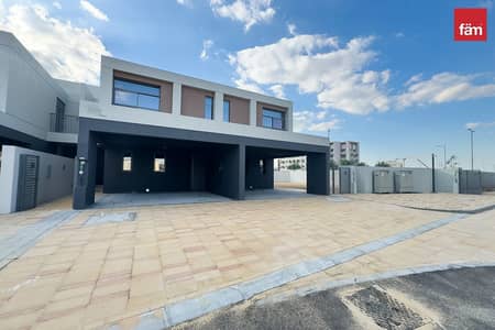 3 Bedroom Villa for Rent in Dubai South, Dubai - 3 BR+M | Keys with me | Beachfront Ready to Move