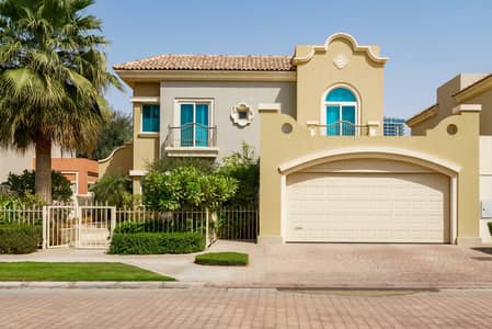 5 Bedroom Villa for Rent in Dubai Sports City, Dubai - Exclusive | Upgraded | Pool | Backing Park