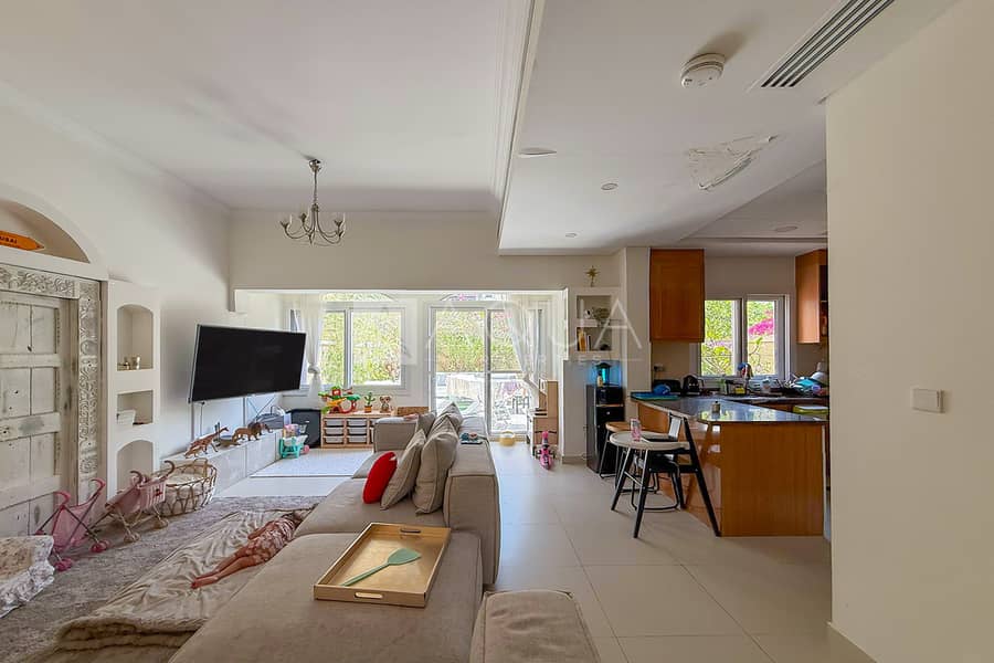 EXTENDED | UPGRADED | SINGLE ROW | LANDSCAPED