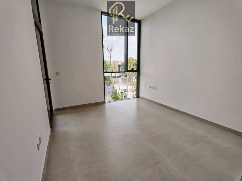 2 Bed 2 Entrance. jpg