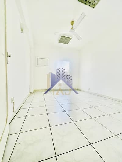 Офис в аренду в Дейра, Дубай - WhatsApp Image 2025-04-22 at 14.35. 33 (5). jpeg