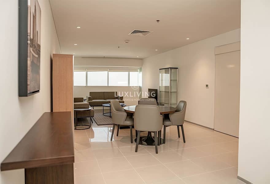 Prime Location | Vibrant Unit | Serene View Prime Location | Vibrant Unit | Serene View