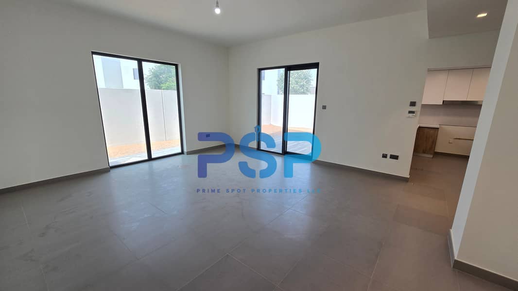 4 Living room 1. jpg
