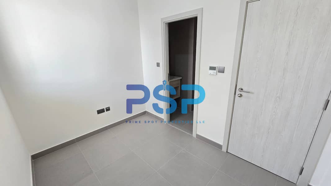 6 maids room 1. jpg