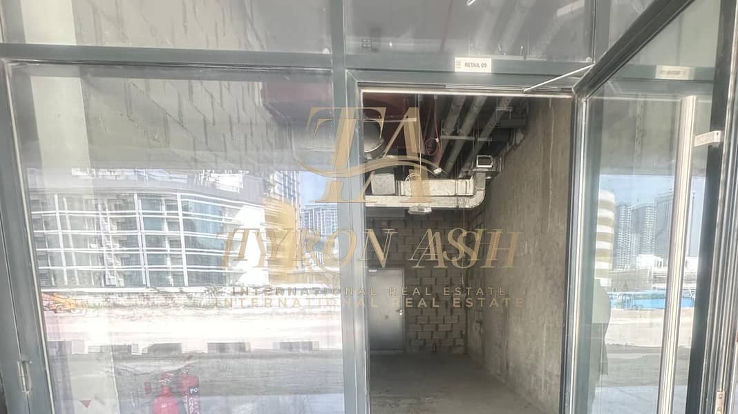 位于梅丹城,梅丹一号,阿齐兹里维埃拉社区,阿齐兹里维埃拉38号楼 的商铺 122000 AED - 11377125 位于梅丹城,梅丹一号,阿齐兹里维埃拉社区,阿齐兹里维埃拉38号楼 的商铺 122000 AED - 11377125