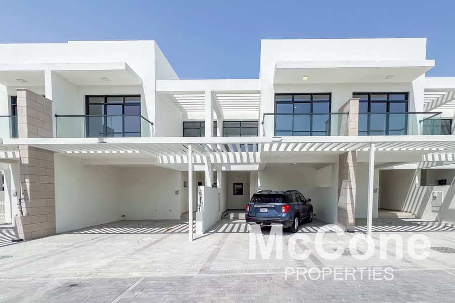 位于达马克山庄,公园别墅,洛克伍德别墅群 3 卧室的联排别墅 185000 AED - 11366377 位于达马克山庄,公园别墅,洛克伍德别墅群 3 卧室的联排别墅 185000 AED - 11366377