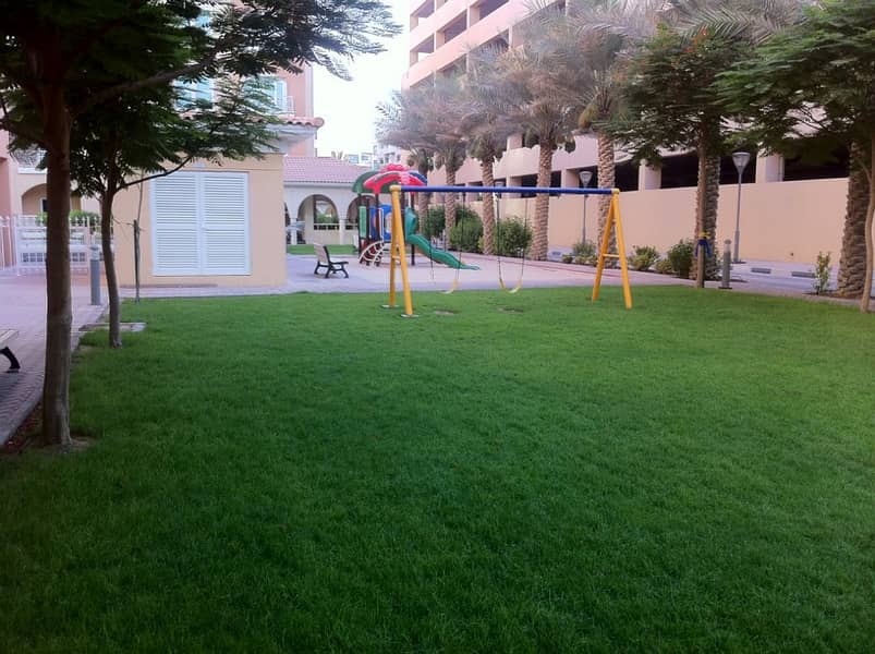 位于迪拜投资园区（DIP），2期，瑞塔吉（综合住宅区） 2 卧室的公寓 700000 AED - 4166612