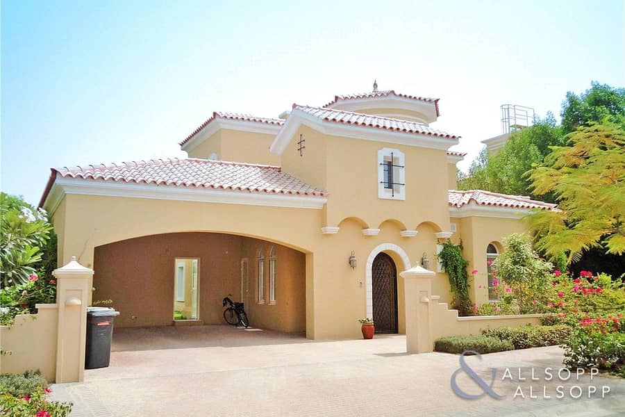 Exclusive | Opposite Pool and Park | 3 Bed