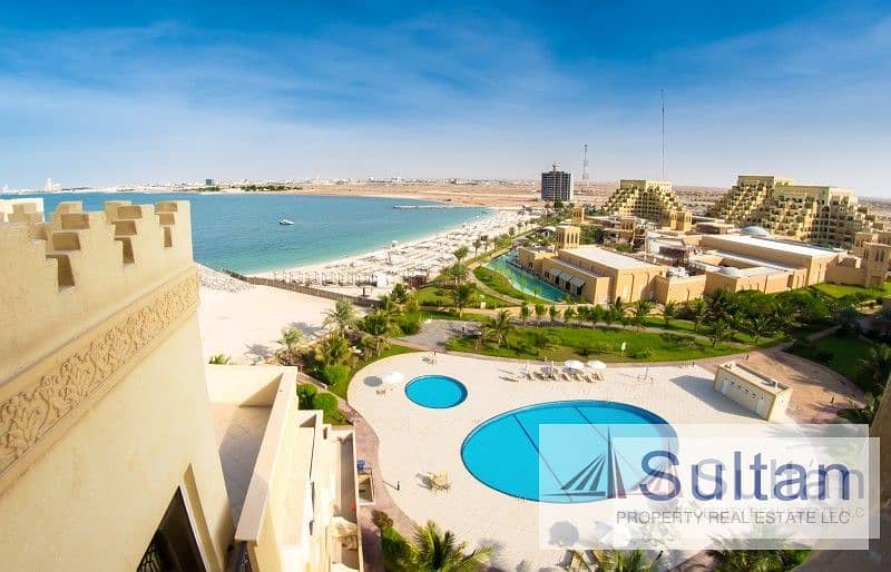 Stunning 1 Bedroom Beach / Pool / Gym Access Stunning 1 Bedroom Beach / Pool / Gym Access