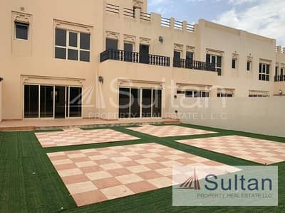 3 Bedroom Townhouse for Rent in Al Hamra Village, Ras Al Khaimah - Marvelous Lagoon View 3 + Maids Pool/ Mall Acess Avl May end