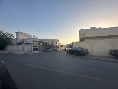 Corner villa with  water and electricity for sale