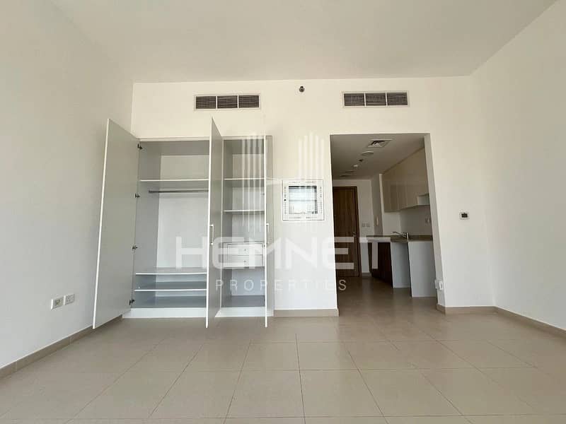 High floor | Vacant | Desert view | High floor | Vacant | Desert view |