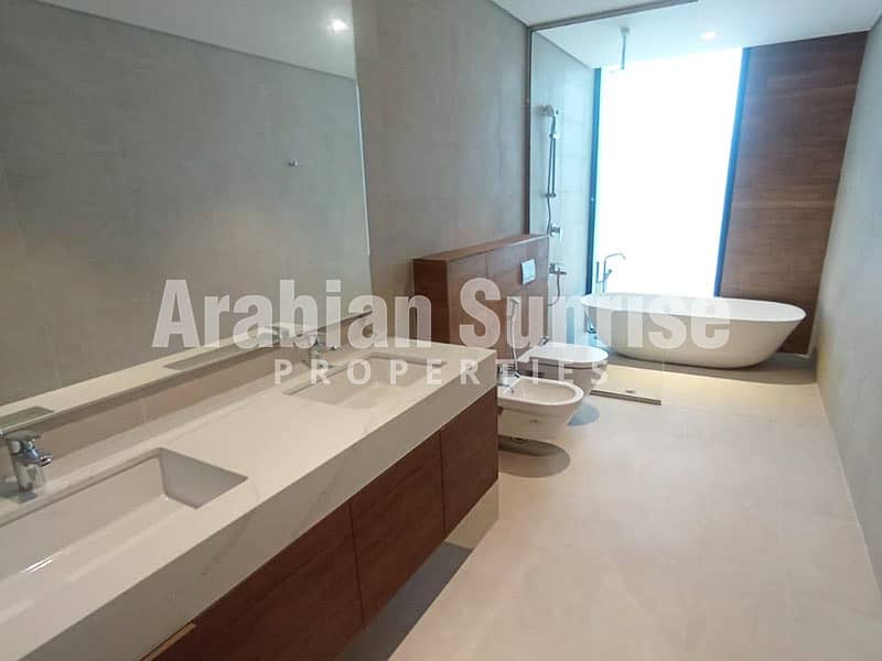 8 The-Dunes-V-121-4BR-BR-Bathroom1. jpg