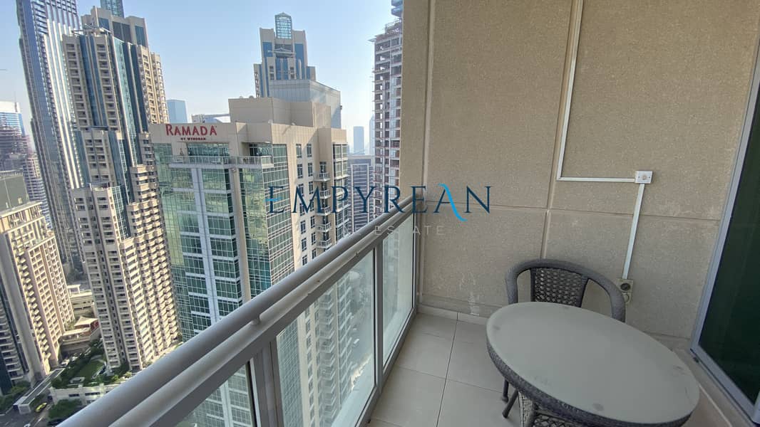19 Elegant & Lavish Apartment Overlooking Burj Khalifa | Fully Furnished 2 Bedroom