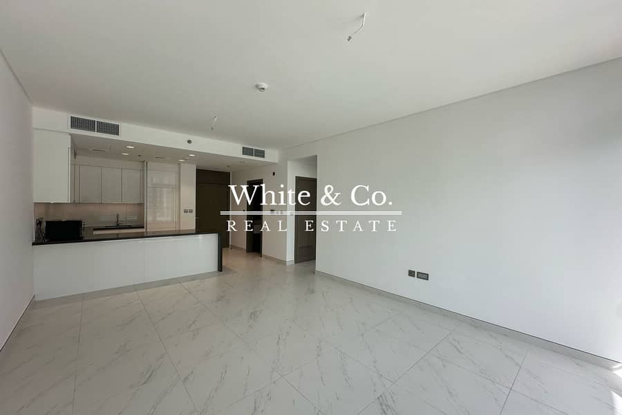 Spacious | Lagoon View | Vacant Now Spacious | Lagoon View | Vacant Now