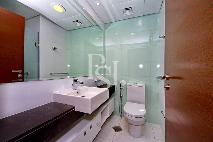 10 3BRM-Apartment-Gate-Tower-Shams-Abu-Dhabi-Al-Reem-Island-Abu-Dhabi-UAE (10). jpg