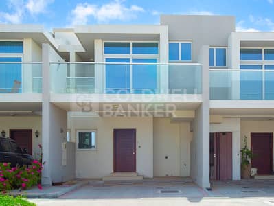 Stunning Community | Vacant | Spacious Villa