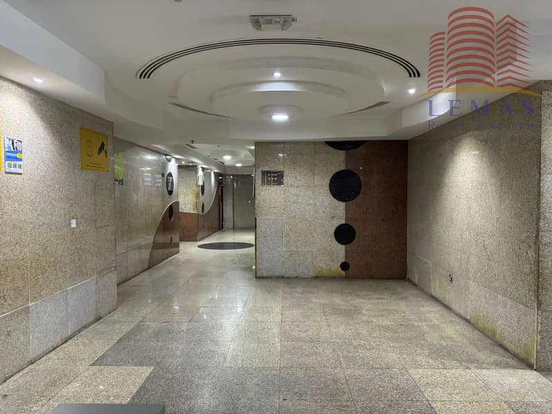 8 c4d0e233-956a-4d6b-ad4b-17a594aa4a6b. jpg