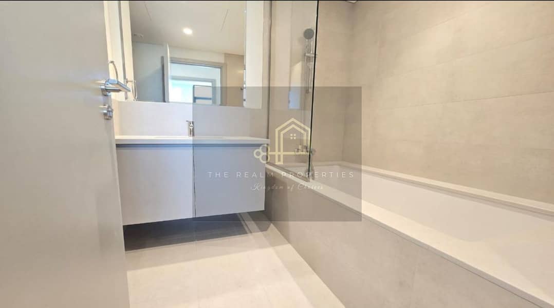 32 Screenshot_20250418_192445_Property Finder. jpg