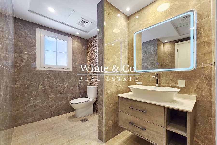 Fully Upgraded| Landscaped |Great Location - Image 9