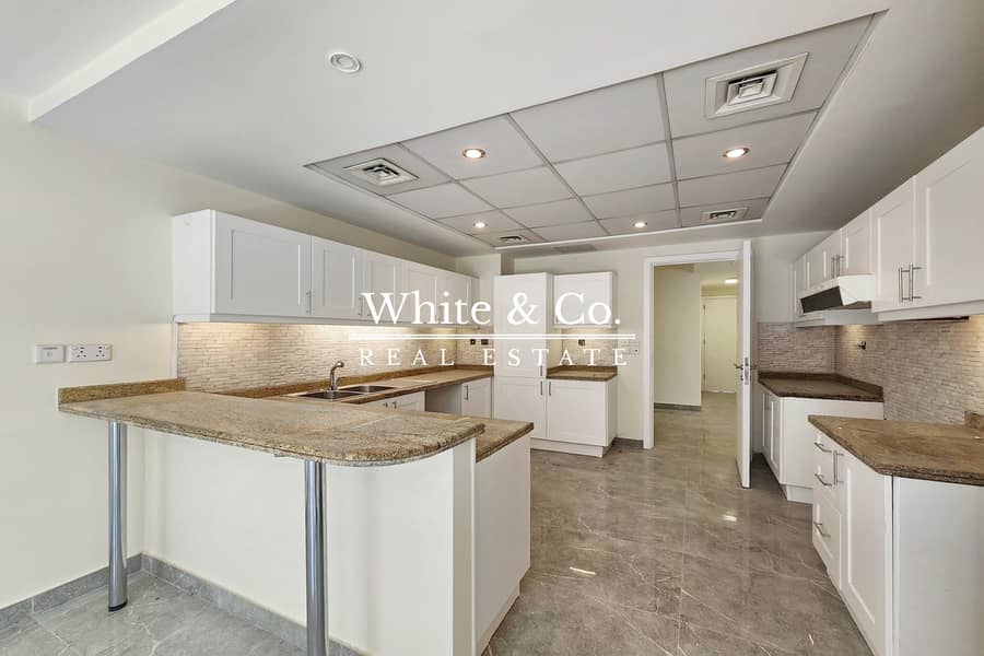 Fully Upgraded| Landscaped |Great Location