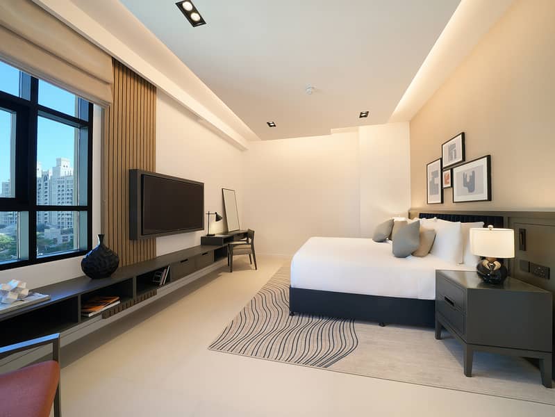 4 CMTP_Deluxe_Two_Bedroom_Master_Bedroom_01. jpg