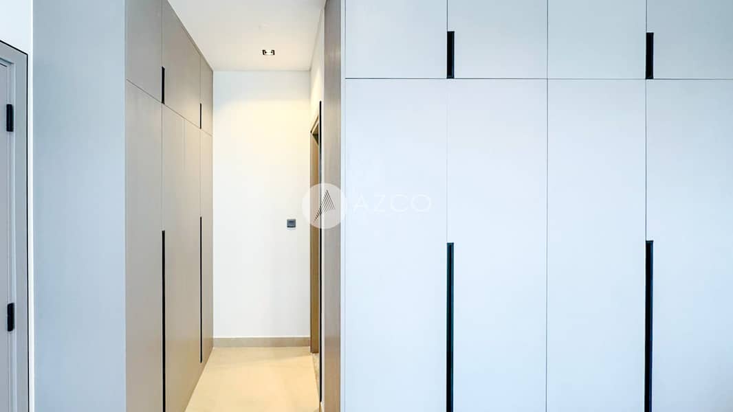12 c93ad3bf-3a49-4a9d-867d-7e246a58ebc3. jpg