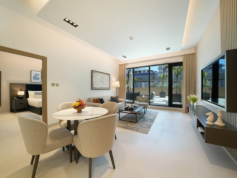 3 CMTP_Deluxe_One_Bedroom_with_terrace_reception01. jpg